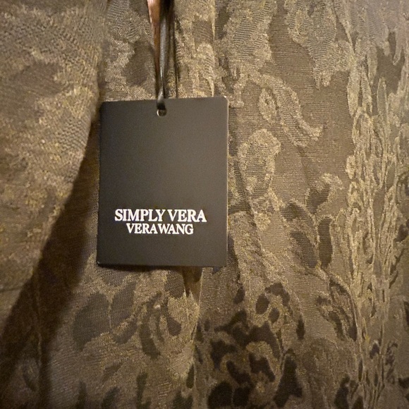 Simply Vera Vera Wang Patterned Long Sleeve Top - green floral - Picture 6 of 7